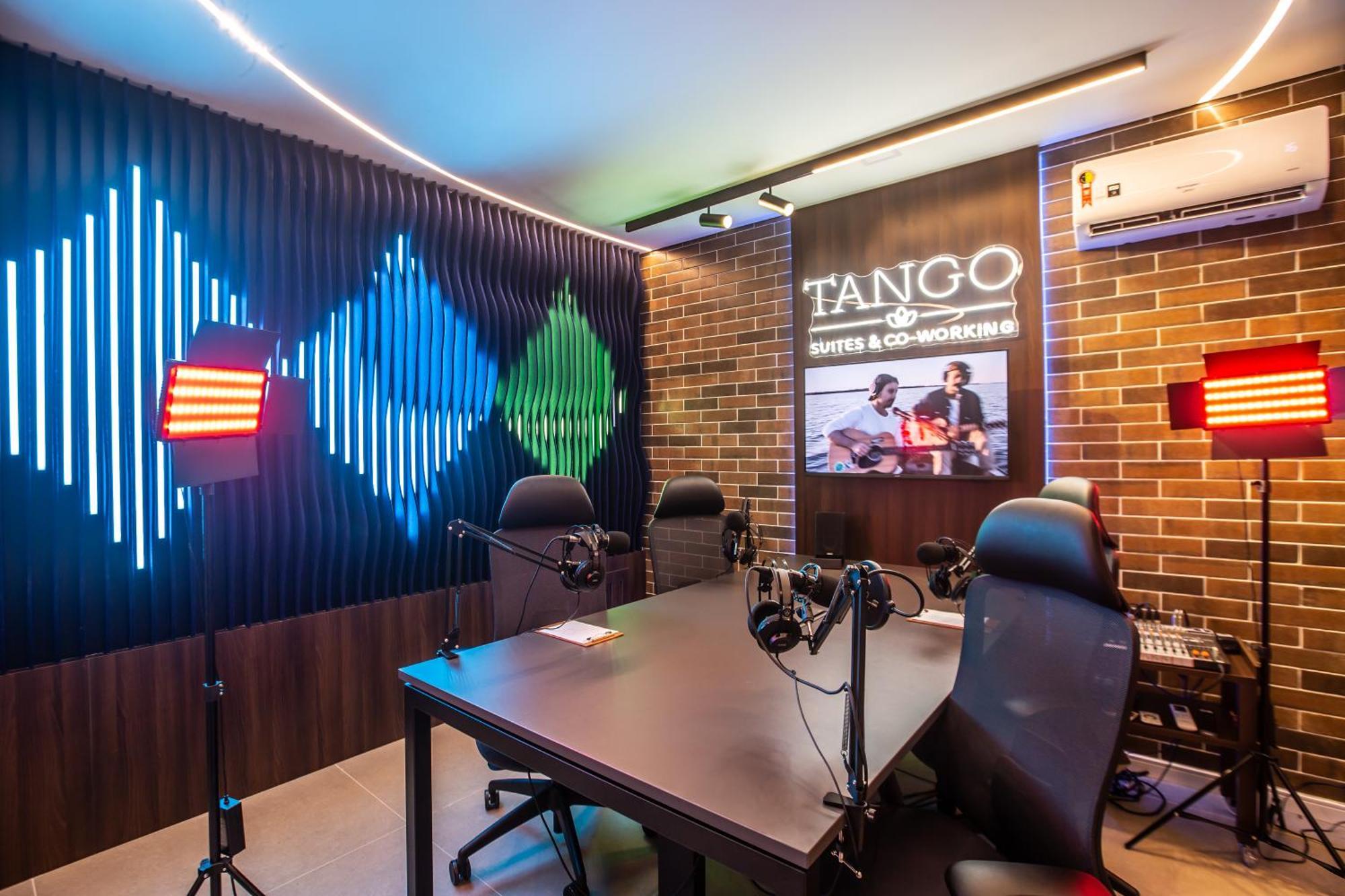 Tango Hotel 4*